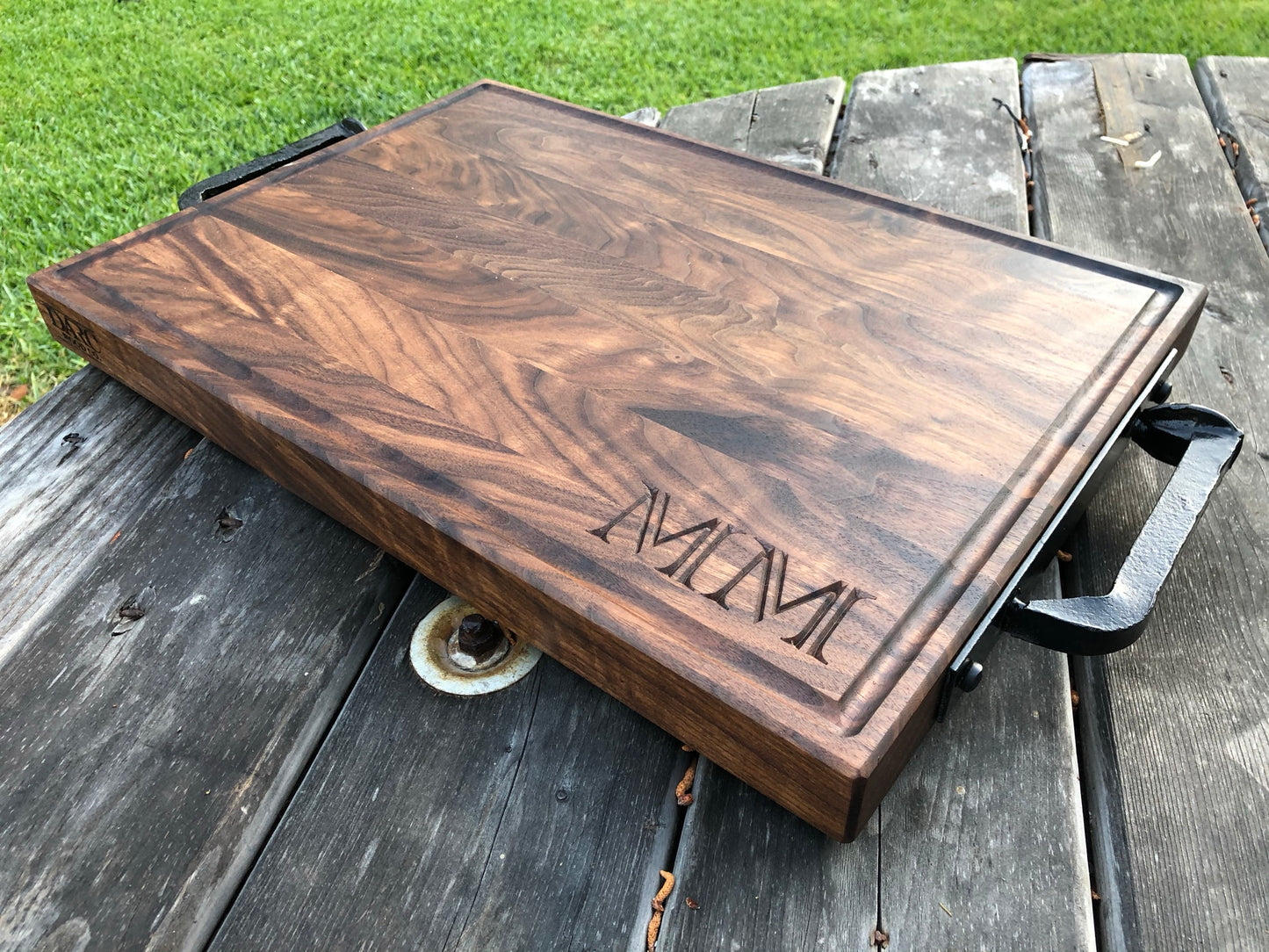 Black Walnut Cutting Board - XL 20"x14"